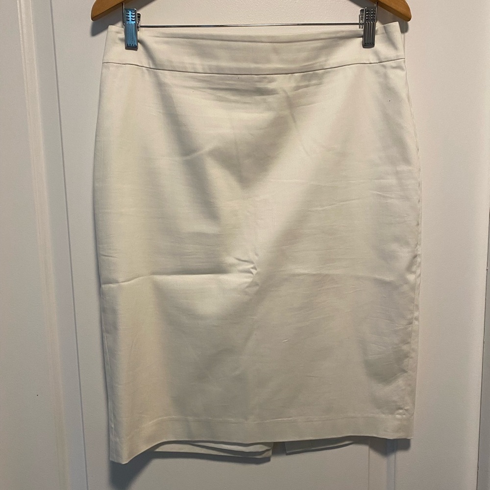 Ann Taylor White Pencil Skirt Knee-Length sz  10